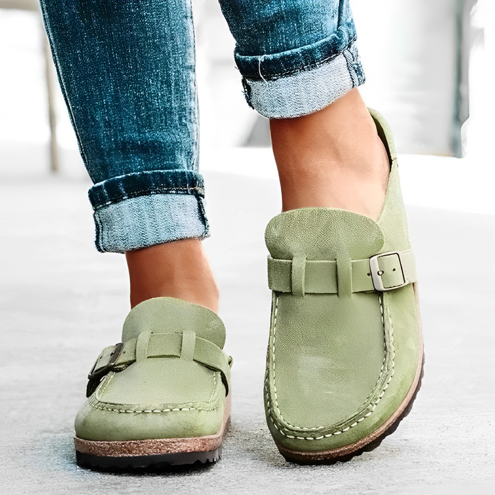 DE MONIQUE SCHOENEN