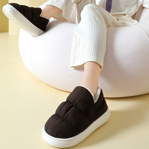 THE COSY JULY SLIPPERS