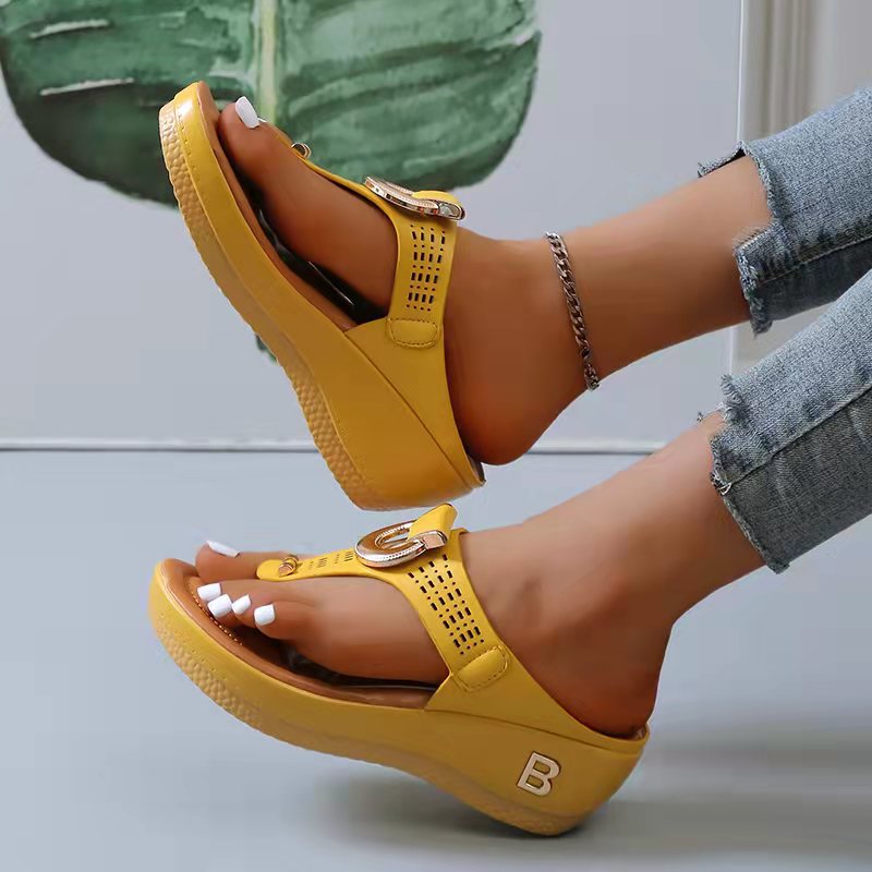 DE LORA SANDALEN