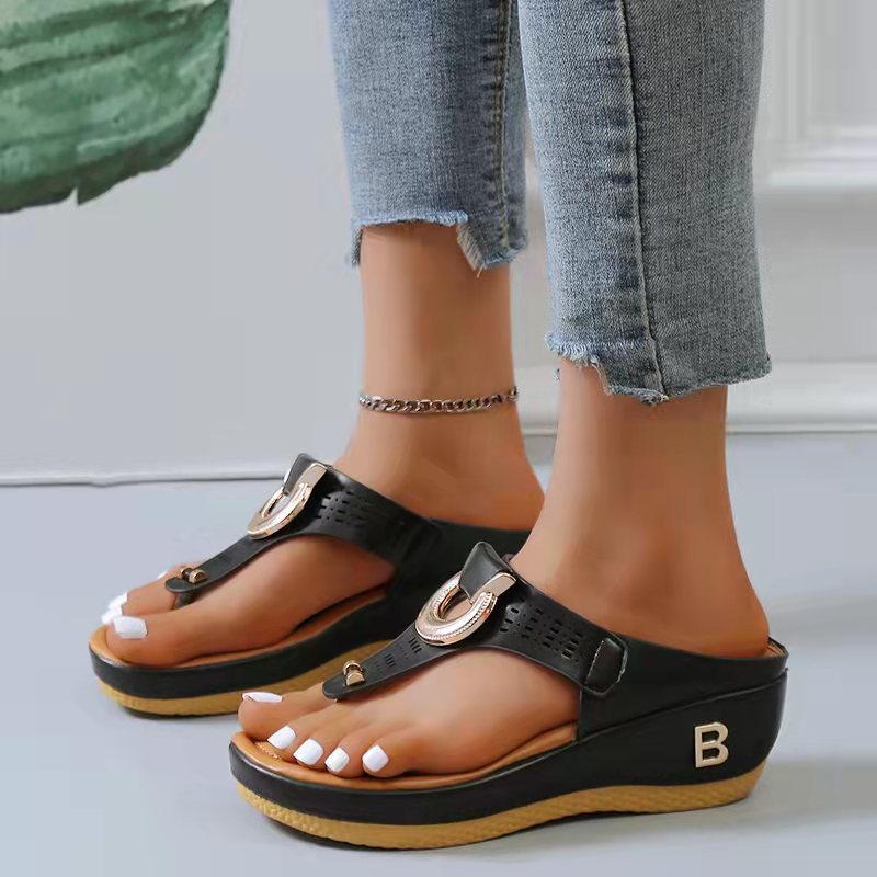 DE LORA SANDALEN