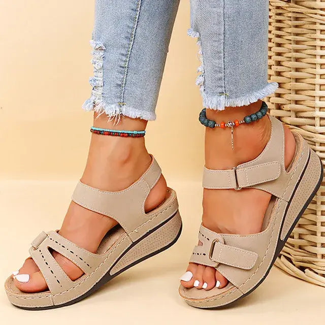 THE CAMPARI SANDAL