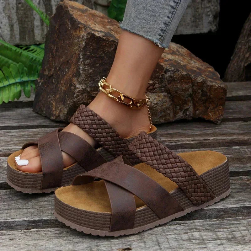 DE LESLEY SANDALEN