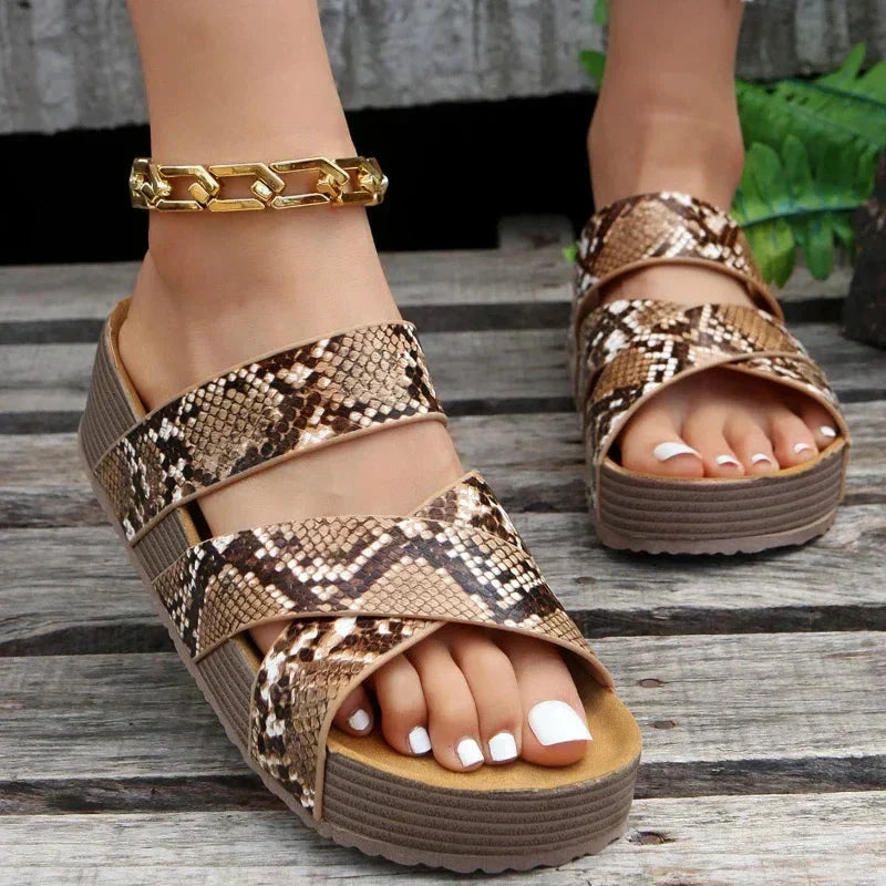 DE LESLEY SANDALEN
