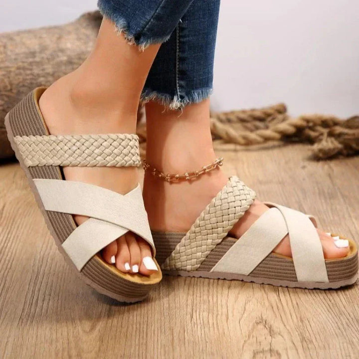 DE LESLEY SANDALEN